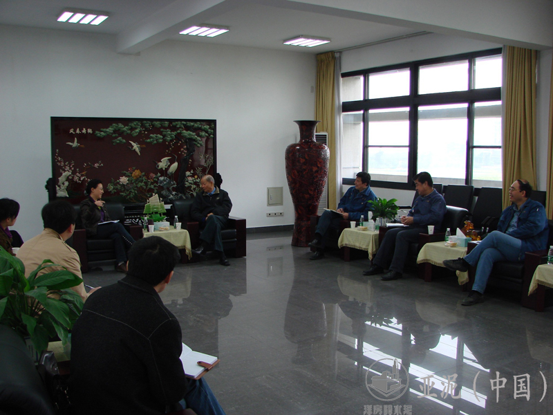 2009年4月3日，彭州市譚學(xué)軍副書(shū)記視察四川亞?wèn)|