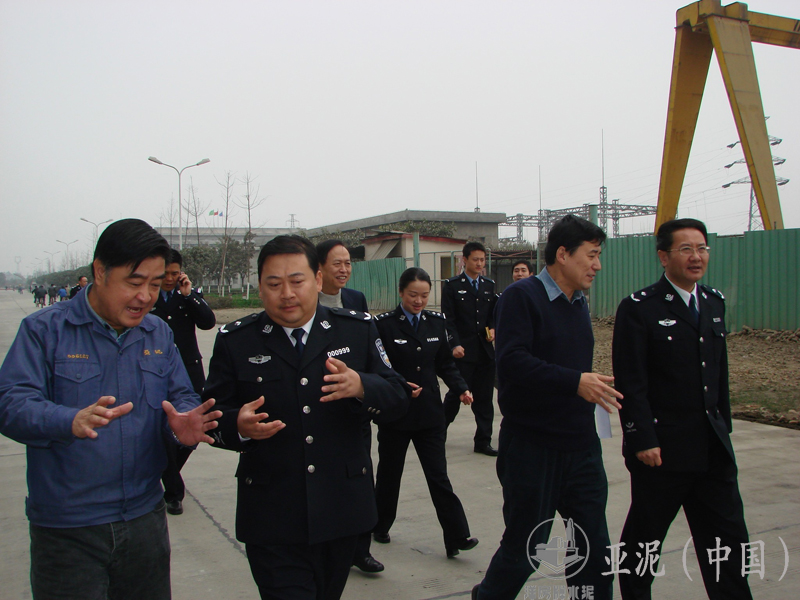 2009年2月11日，成都市公安局與本公司共建平安企業(yè)